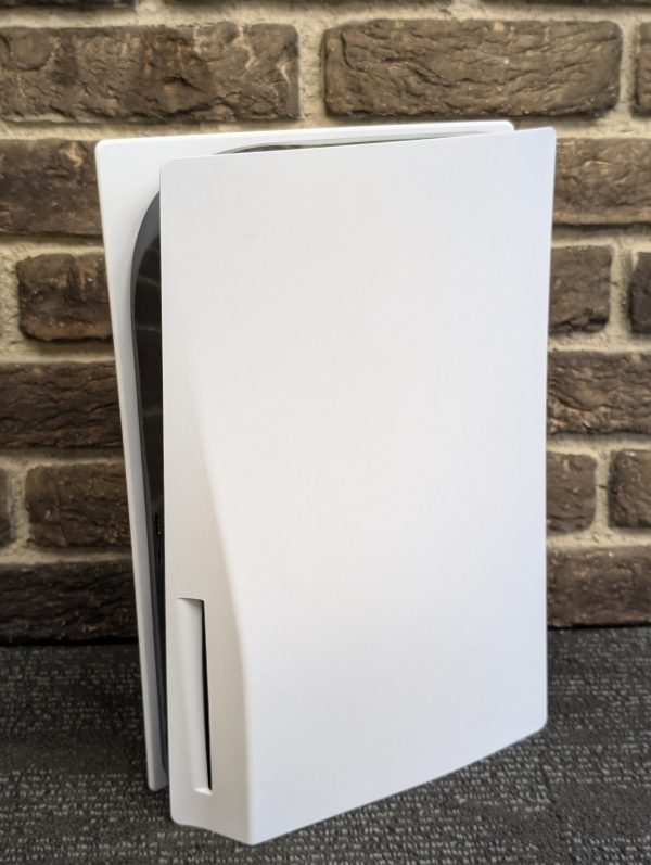Sony Playstation 5 - LG23939 - Image 13