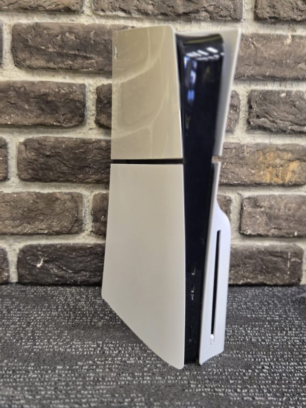 PLAYSTATION 5 SLIM CONSOLE - LG24461 - Image 10