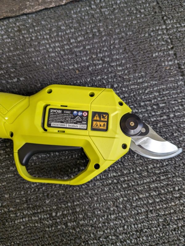 Ryobi Pruning Saw (Skin only) - Image 7