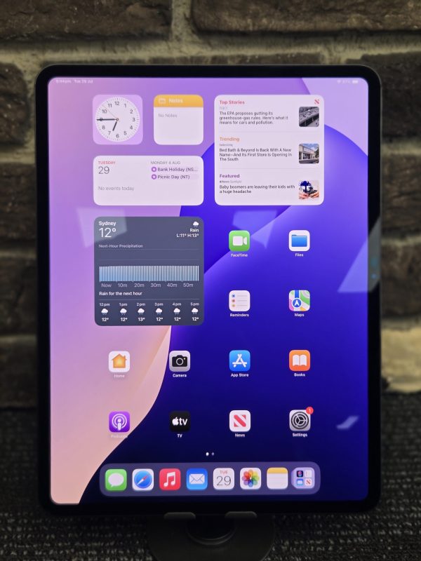 Apple iPad Pro - LG24185 - Image 12