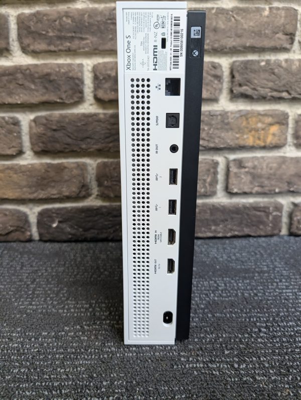 Microsoft Xbox One S - Image 3