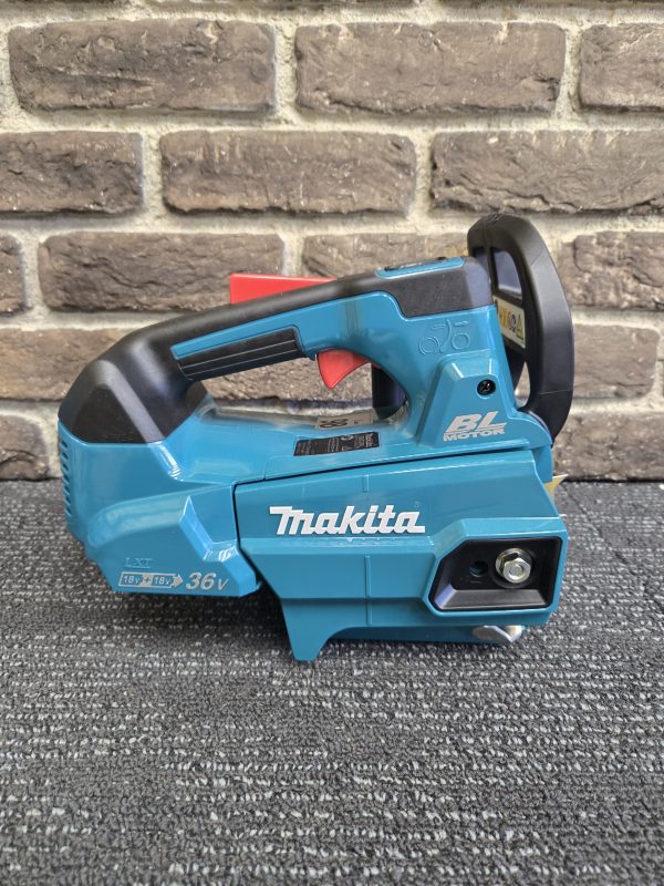 Makita 18V 300mm Chainsaw (Skin only) - 24259 - Image 7