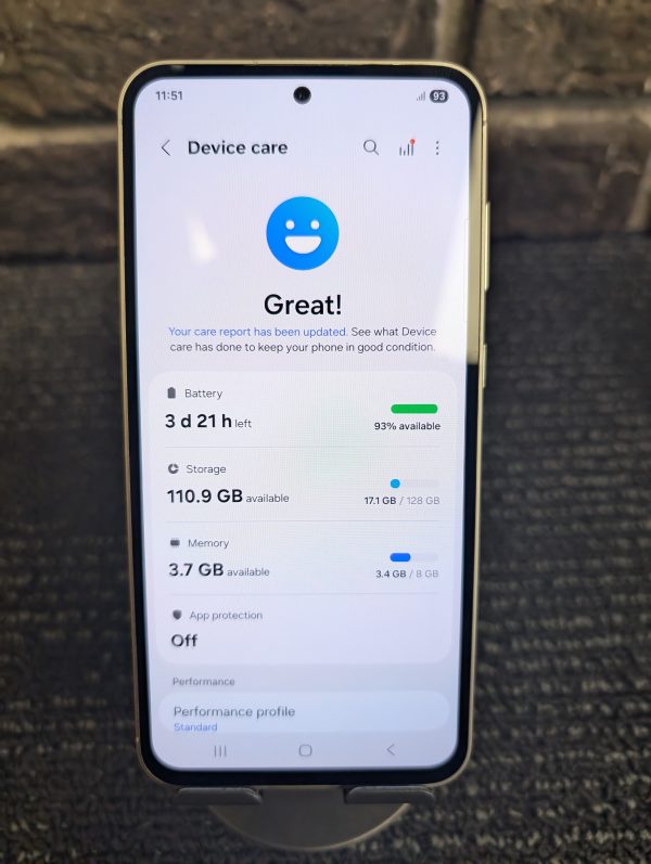 Samsung Galaxy S23 FE - Image 4