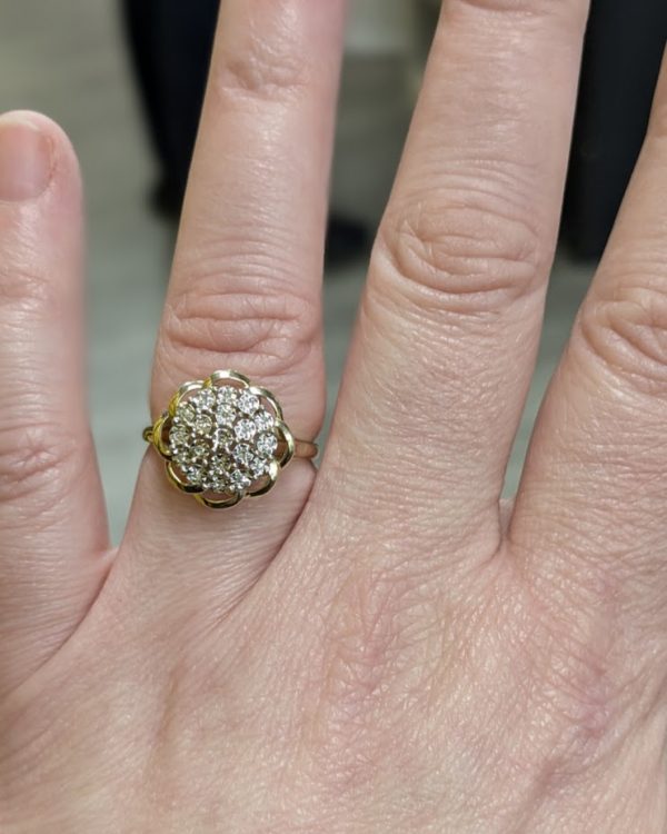 9ct Yellow Gold Diamond Cluster Ring - LG23985 - Image 14