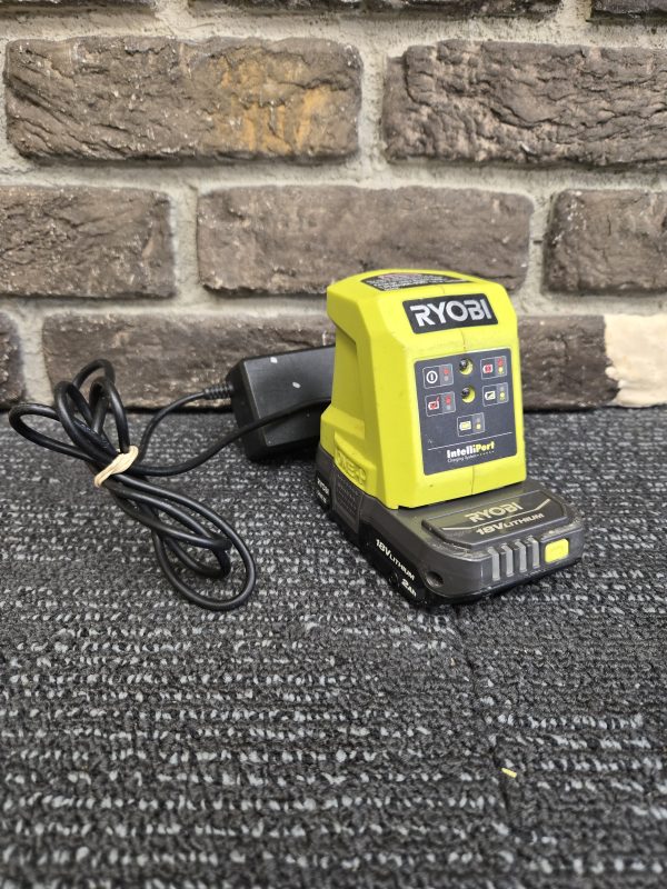 RYOBI BATTERY AND CHARGER COMBO - LG24159