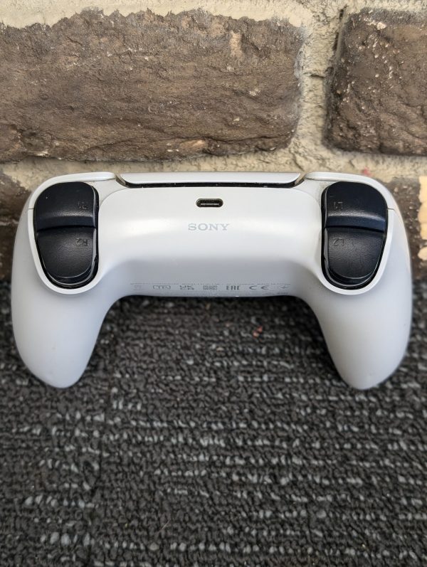 Sony Playstation 5 - LG23939 - Image 11