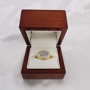 18ct Yellow Gold/Diamond Poker Championship Ring With Valuation HL2632