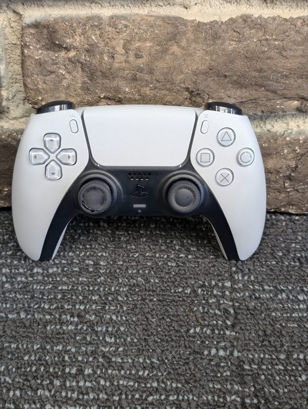Sony Playstation 5 - LG23939 - Image 17