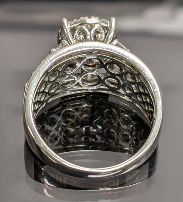 9ct White Gold Diamond Cluster Ring w/ Valuation - LG17875 - Image 16