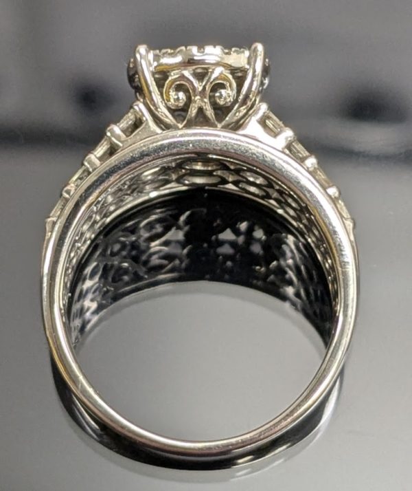 9ct White Gold Diamond Cluster Ring w/ Valuation - LG17875 - Image 17