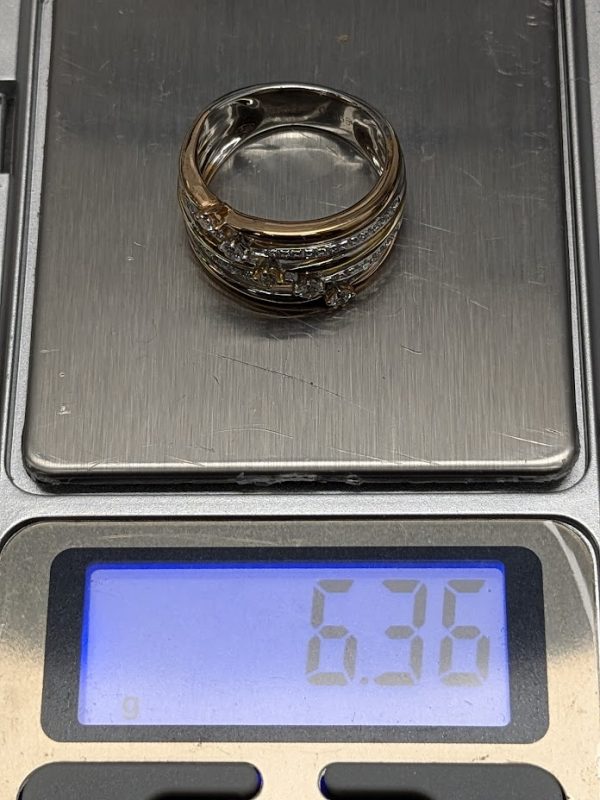 18ct 3 Tone Diamond Statement Ring w/ Valuation- LG3914 - Image 7