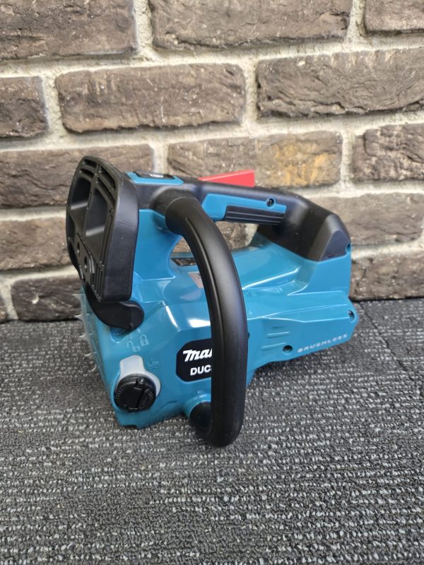 Makita 18V 300mm Chainsaw (Skin only) - 24259 - Image 10