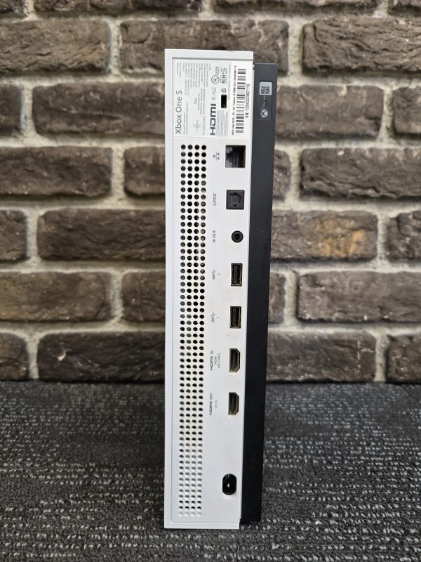 Xbox One S (Two Controllers) - 24492 - Image 4