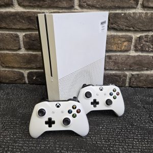 Xbox One S (Two Controllers) - 24492
