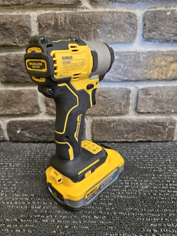 DeWALT Impact Drill and Battery - 24153 - Image 3