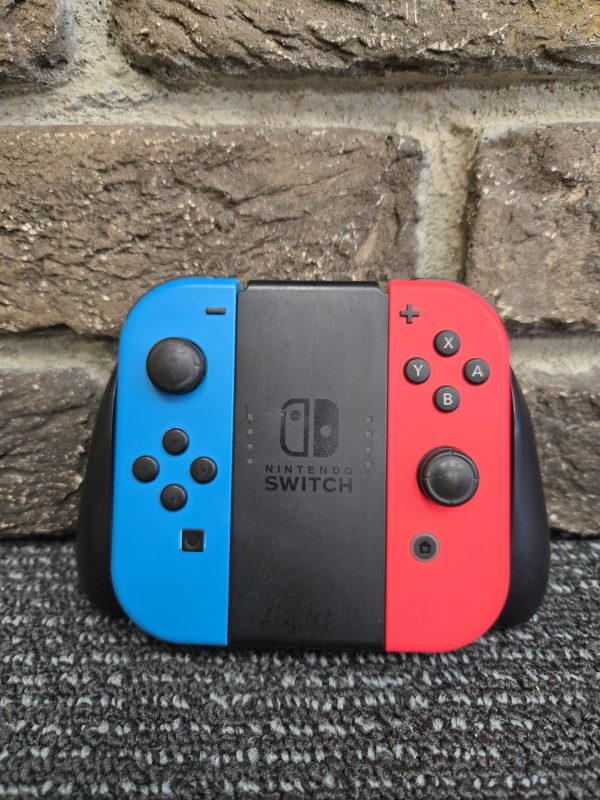 NINTENDO SWITCH JOYCONS & CONTROLLER BUNDLE - 25054 - Image 8