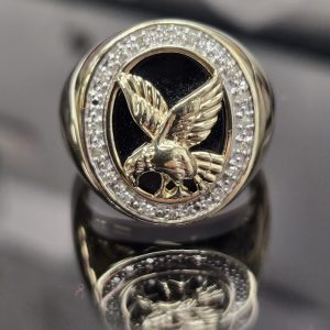 Chunky 9ct Gold Eagle Ring w/ Onyx & Diamond Halo - LG24529