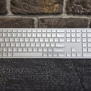HP WIRELESS KEYBOARD - LG24528