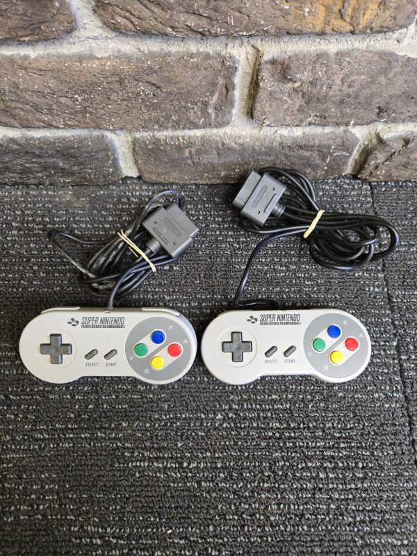 Super Nintendo Console Bundle - 24300 - Image 15