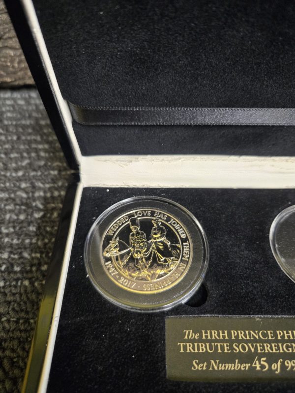 The HRH Prince Philip Tribute Sovereign Set - 24316 - Image 13