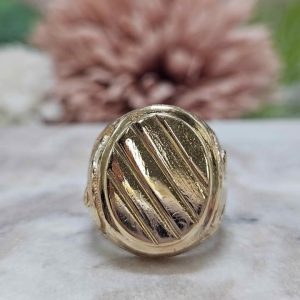 Men's 9ct Yellow Gold Lion Ring (10gms) - HL24426