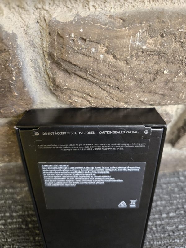 Samsung Galaxy Z Flip6 (256GB) - 24665 - Image 8