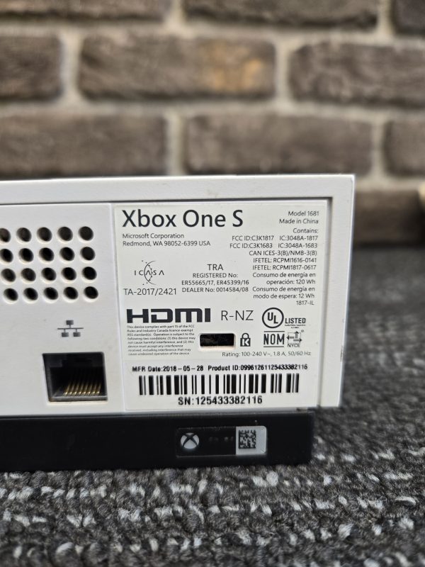 Xbox One S (Two Controllers) - 24492 - Image 5