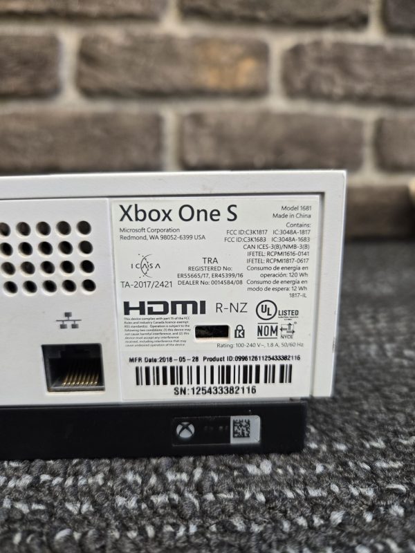 Xbox One S (Two Controllers) - 24492 - Image 14