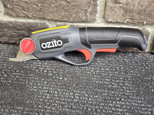 OZITO PRUNERS - LG23170