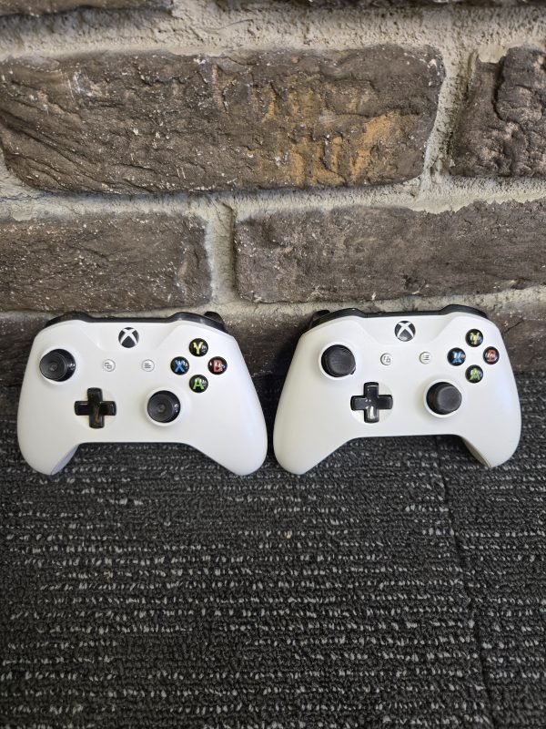 Xbox One S (Two Controllers) - 24492 - Image 6