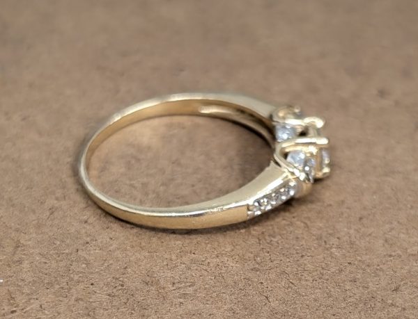 14ct Yellow Gold Diamond Trilogy Engagement Ring - LG25052 - Image 11