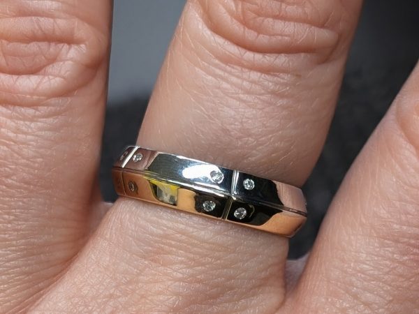 Unisex 9ct Two Tone Gold Diamond Dress Ring - LG4750 - Image 6