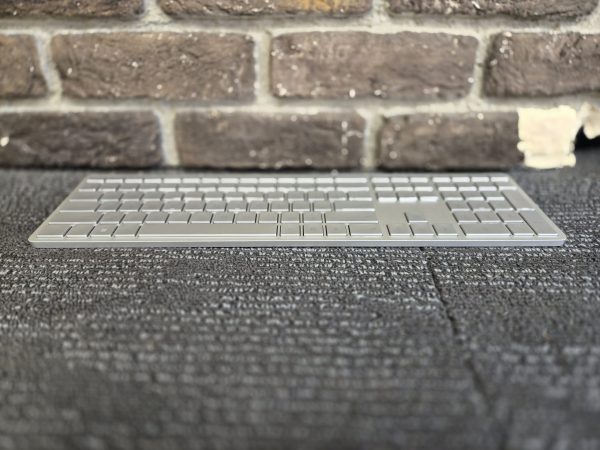 HP WIRELESS KEYBOARD - LG24528 - Image 8