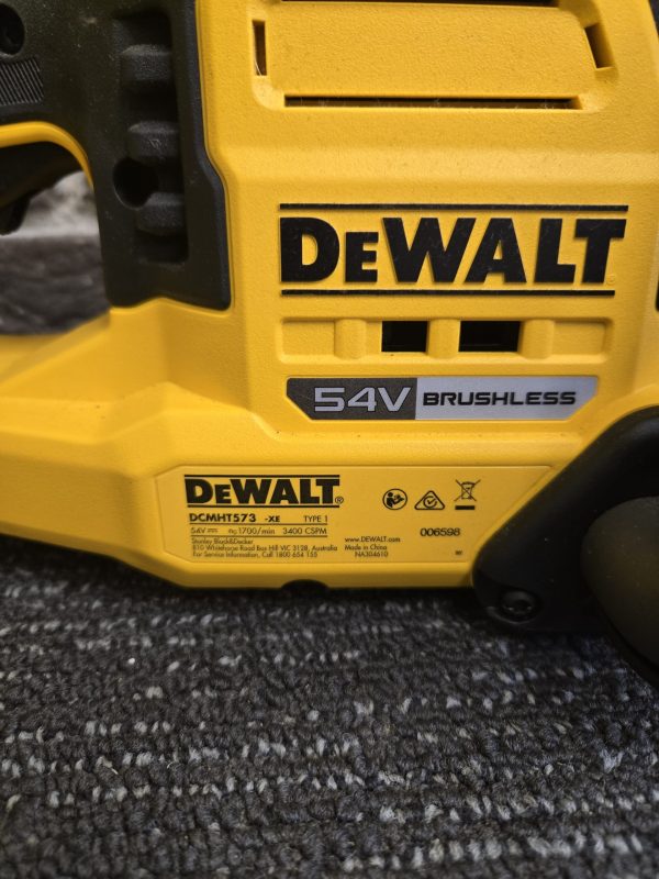DeWALT 54V Hedge Trimmer (Skin only) - 24453 - Image 14