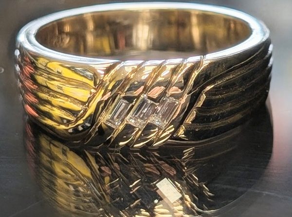 Unisex 9ct Yellow Gold Diamond Ring - LG7817 - Image 39
