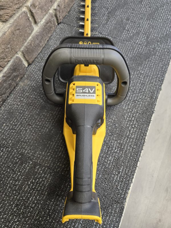 DeWALT 54V Hedge Trimmer (Skin only) - 24453 - Image 11