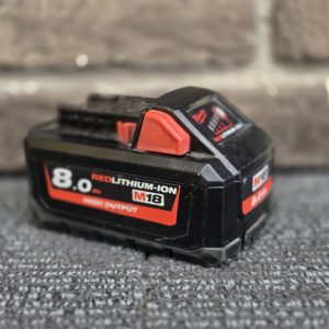 MILWAUKEE BATTERIE 8AH  - LG24107
