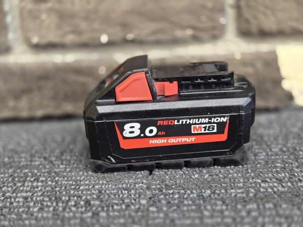 MILWAUKEE BATTERIE 8AH  - LG24107 - Image 3