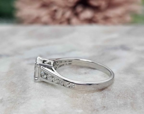 18ct White Gold Ladies Diamond Ring (3.4gms) - HL24366 - Image 3