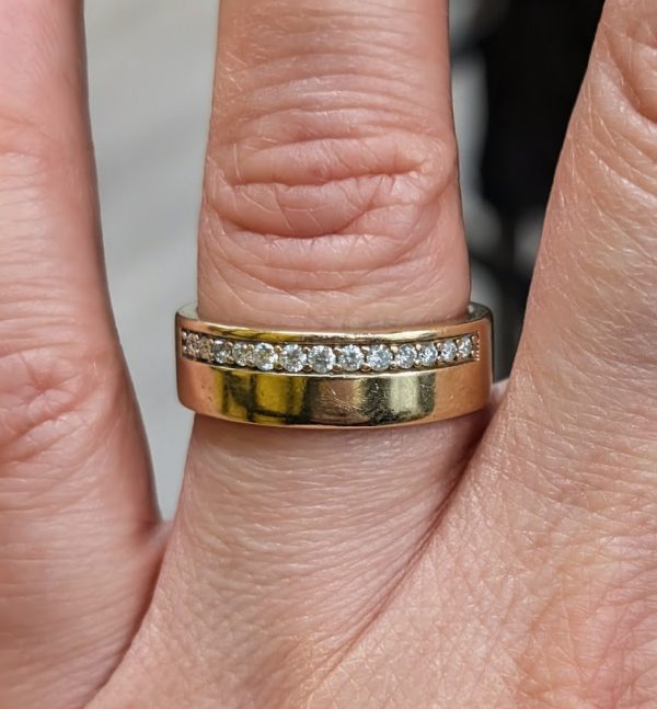 Unisex 9ct Yellow Gold Diamond Wedding / Anniversary Ring - LG165 - Image 10