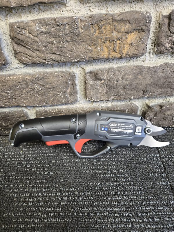 Ozito Pruning Saw - 24487 - Image 6