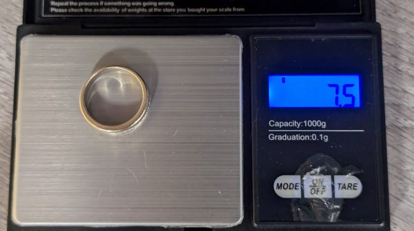 Unisex 9ct Yellow Gold Diamond Wedding / Anniversary Ring - LG165 - Image 7