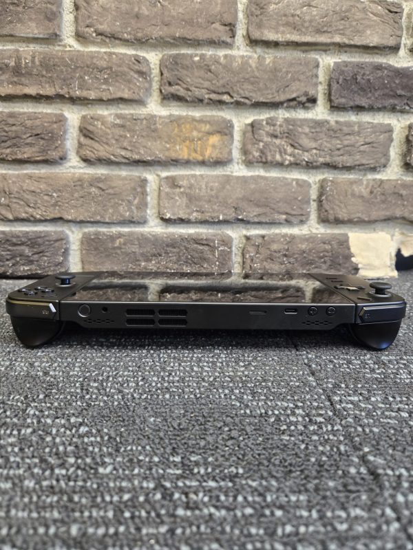 Lenovo Legion Go Handheld Gaming Pc - 24386 - Image 17