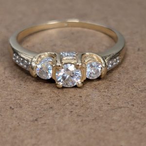 14ct Yellow Gold Diamond Trilogy Engagement Ring - LG25052