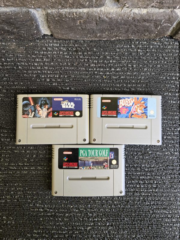 Super Nintendo Console Bundle - 24300 - Image 9