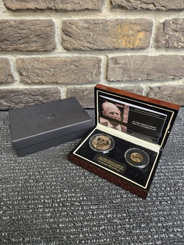 The HRH Prince Philip Tribute Sovereign Set - 24316 - Image 31
