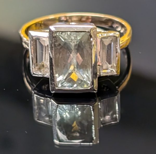 Gorgeous 9ct Gold Trilogy Statement Ring - LG25528 - Image 10