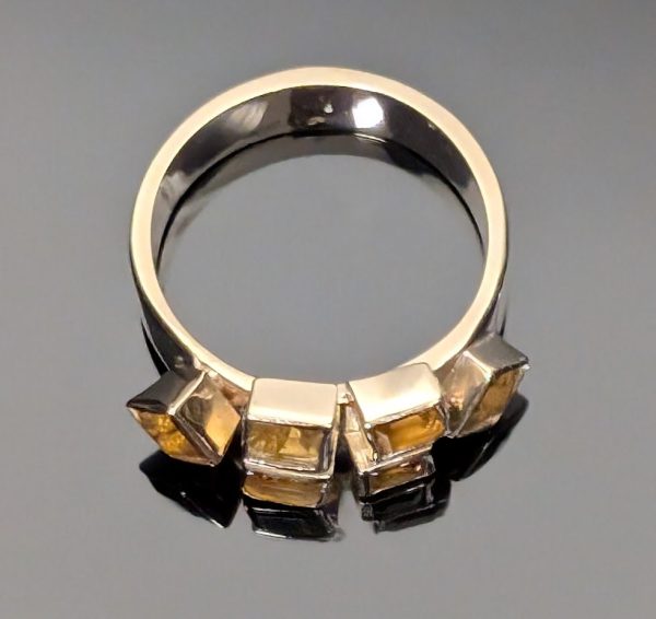 Unique 9ct Yellow Gold Statement Ring - LG25526 - Image 3