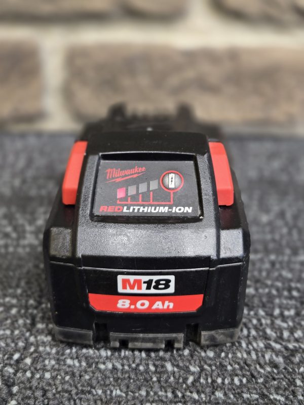 Milwaukee Battery - LG25289 - Image 3