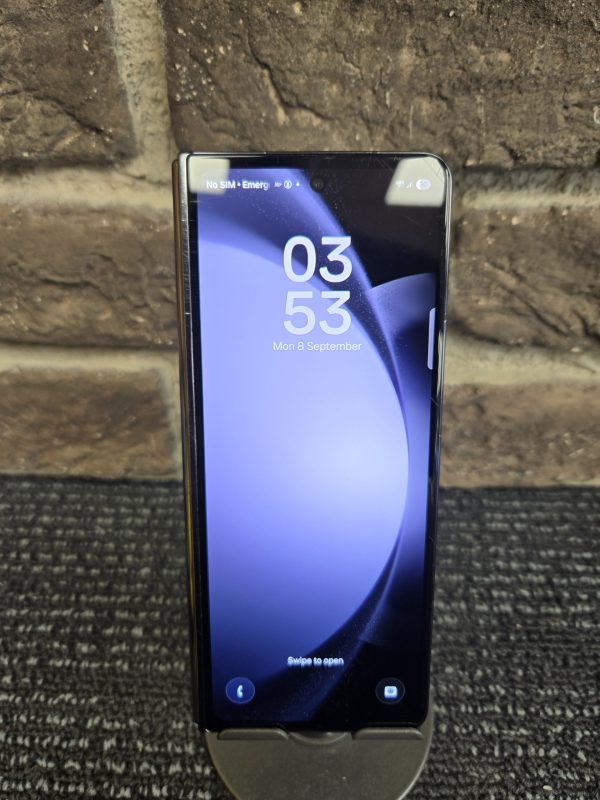 Samsung Galaxy Z Fold5 - 25081 - Image 14